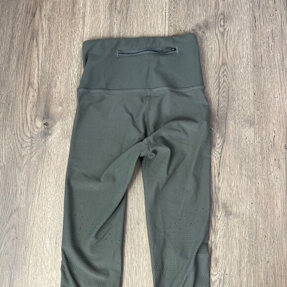 Lululemon Women’s In Focus Run Tight Sense Knit Army Green Size 2 - Picture 4 of 10